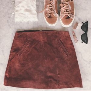 BlankNYC Suede Miniskirt (Plum)